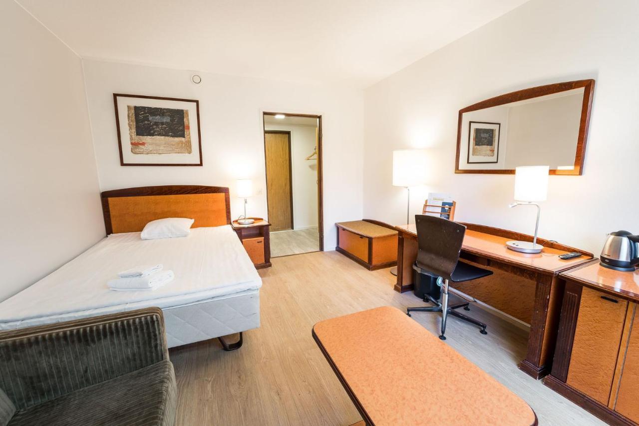Budget Hotel ラーヘ エクステリア 写真