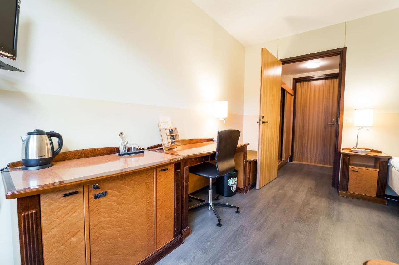Budget Hotel ラーヘ エクステリア 写真